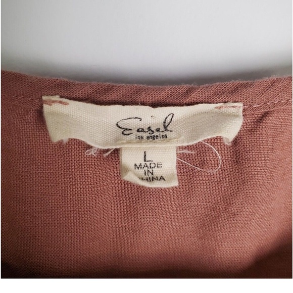 Easel Cotton/Linen Peplum Top - Picture 4 of 5